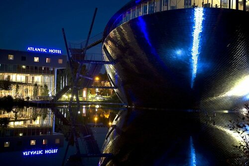 Внешний вид отеля Atlantic Hotel Universum в Бремене, фото 3