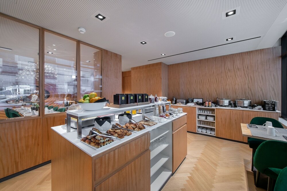 Фото 9Hotel Paquis