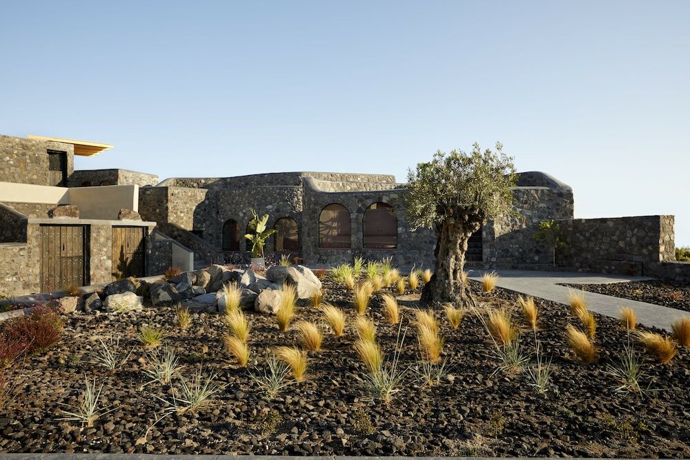 Фото White Pearl Cavalieri - Adults Only