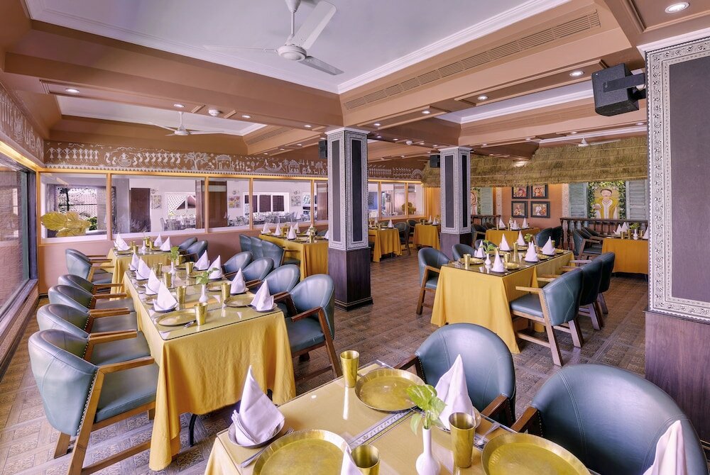 Фото Mayfair Heritage, Puri