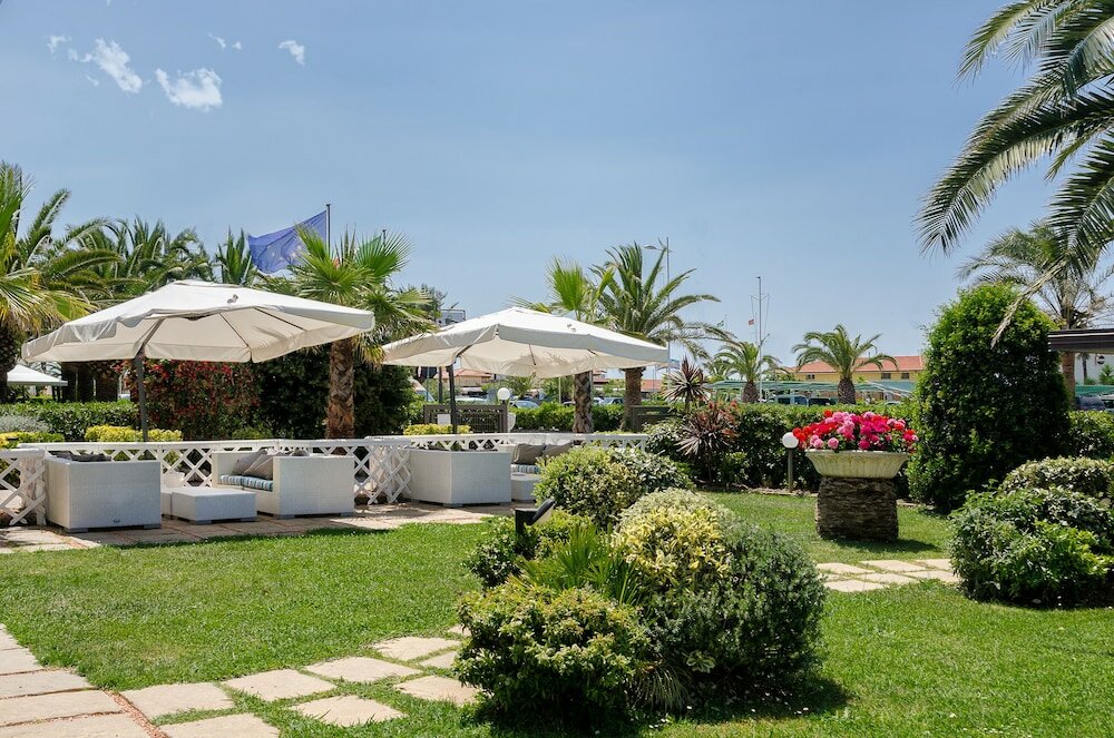 Фото Hotel Siesta