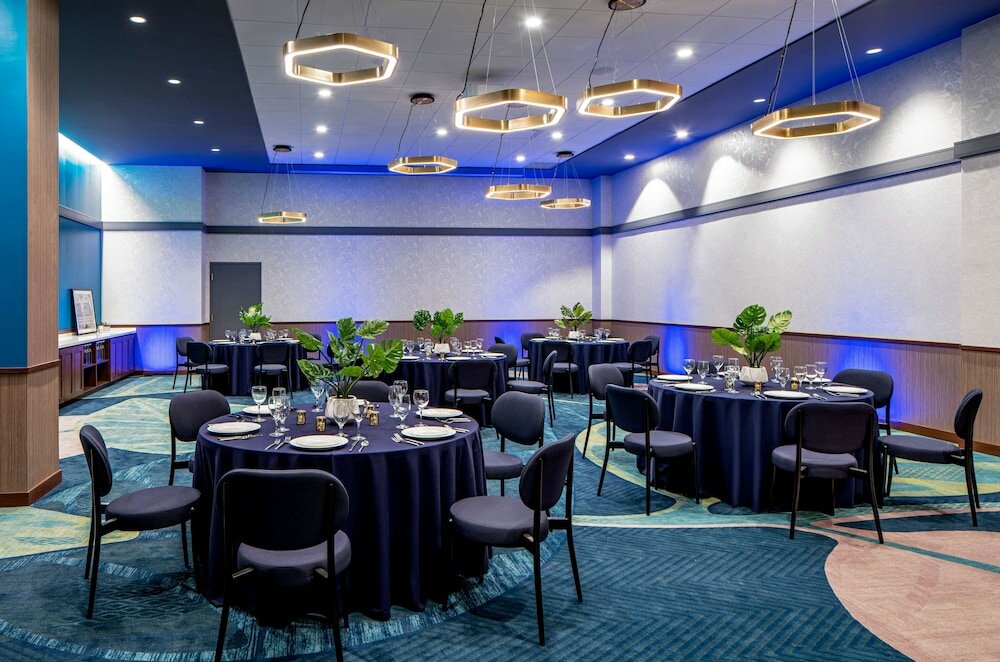 Фото Hyatt House Tampa Downtown