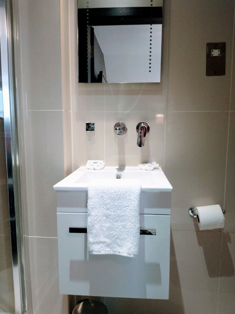 Фото Edward Hotel