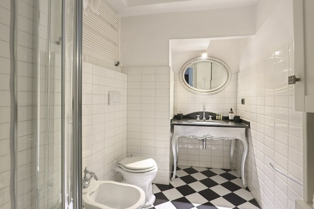 Фото Pontevecchio Stylish Apartment in Florence - Hosted by Sweetstay