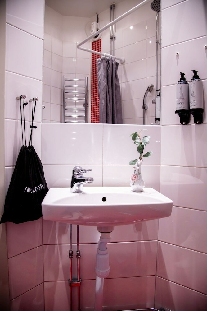 Фото Park Hotel Linköpings Fawlty Towers