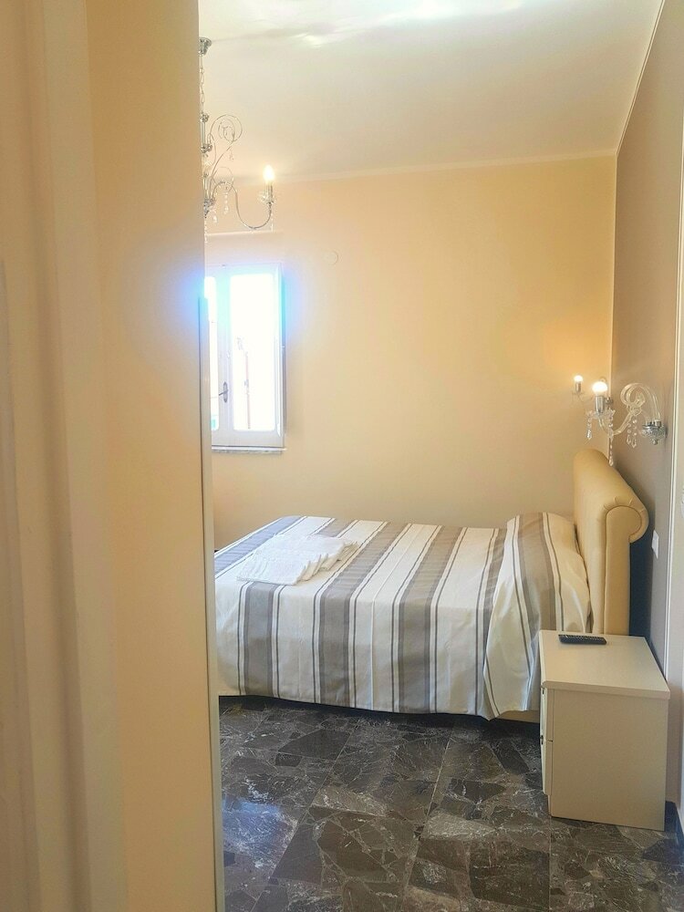 Фото B&b The Tower Tropea