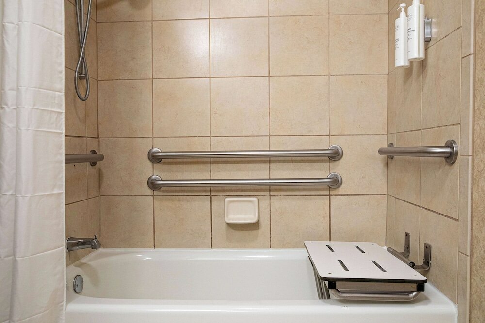 Фото Hampton Inn Charleston-Historic District