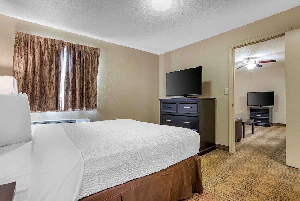 Фото Extended Stay America Suites Cleveland - Middleburg Heights
