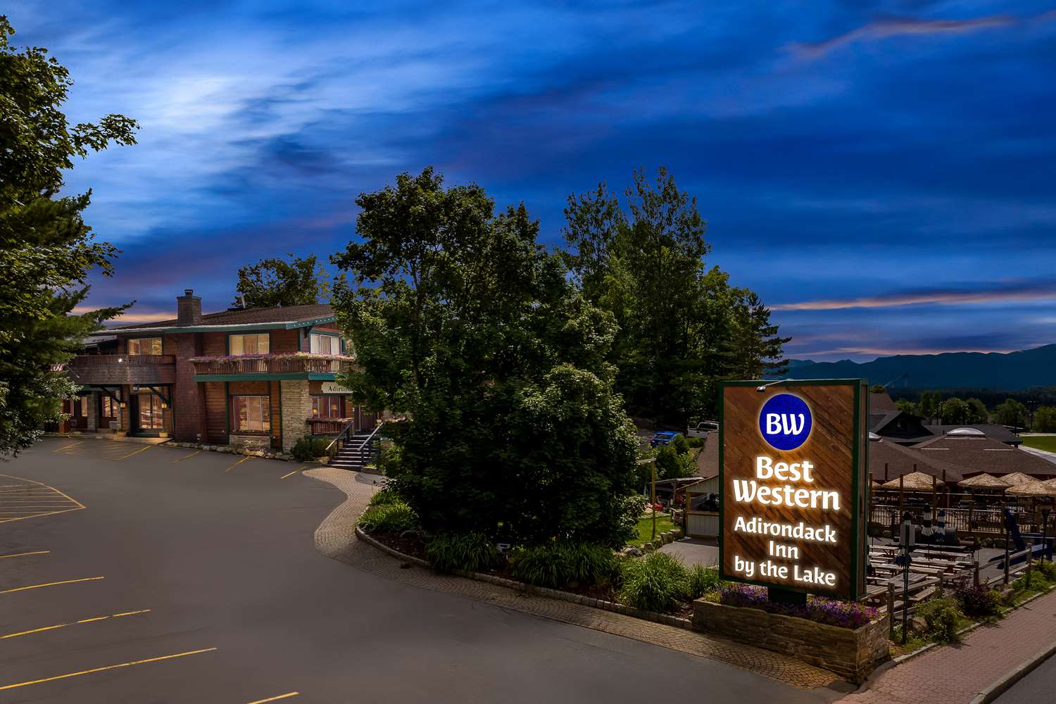 Фото Best Western Adirondack Inn