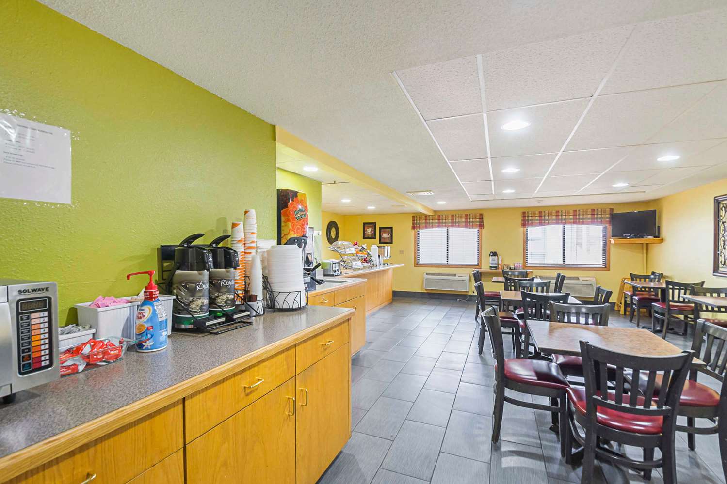 Фото Quality Inn and Suites