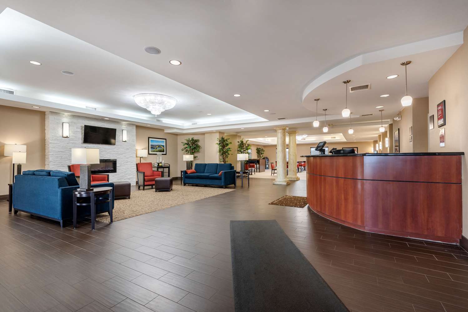 Фото Comfort Suites Cincinnati Airport