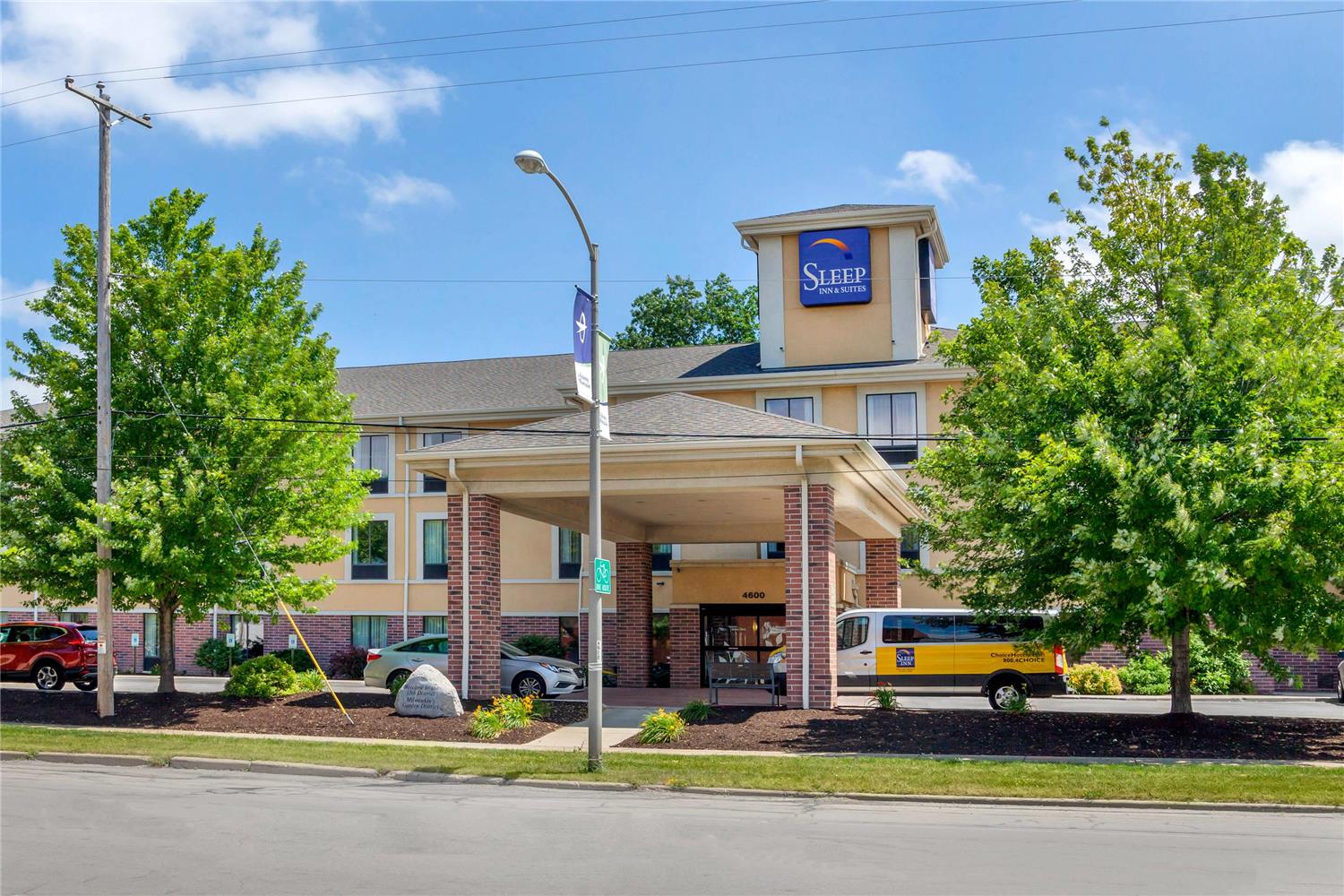 Фото Sleep Inn & Suites Airport