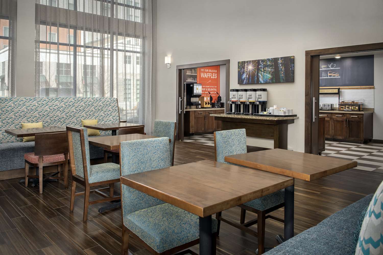 Фото Hampton Inn & Suites Portland/Hillsboro-Evergreen Park, Or