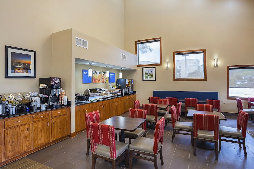 Фото Comfort Inn University Area