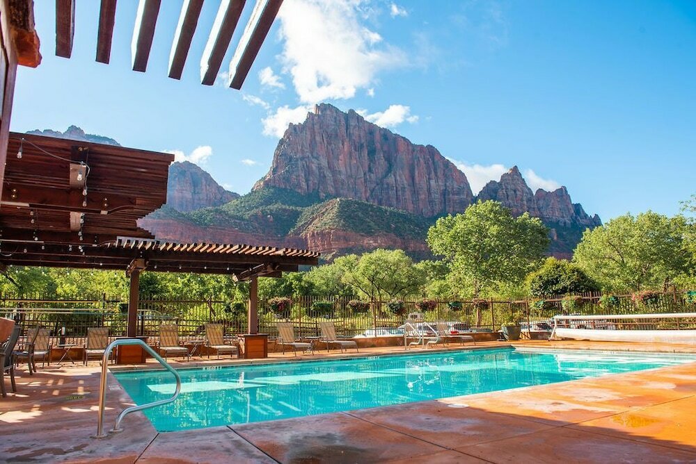 Фото Cable Mountain Lodge