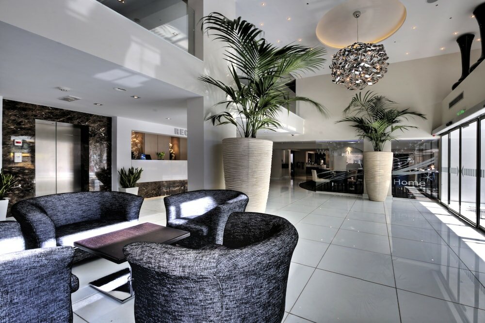 Фото отеля 2