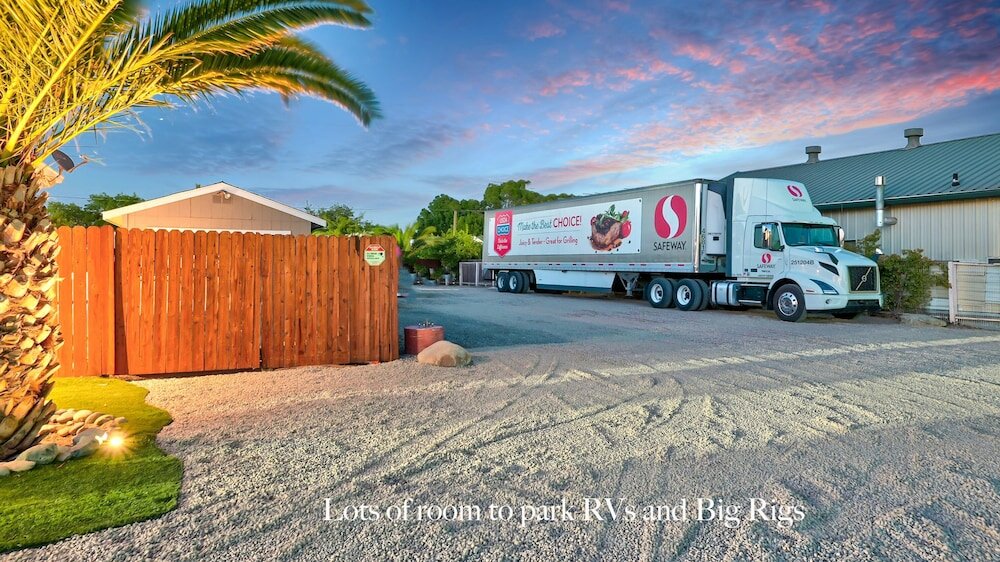 Фото Traveler's Inn