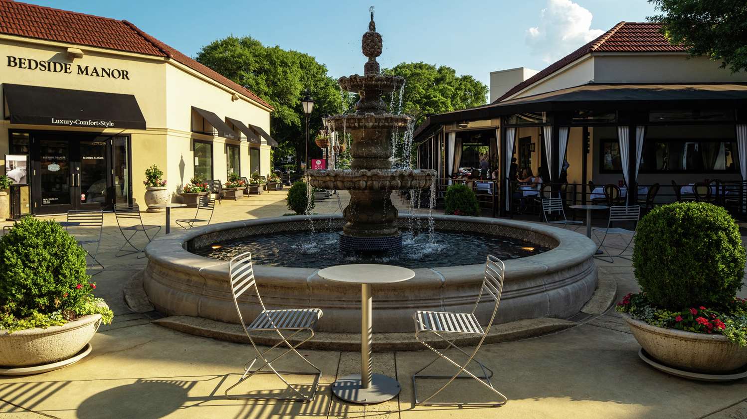 Фото DoubleTree Suites by Hilton Hotel Charlotte - SouthPark