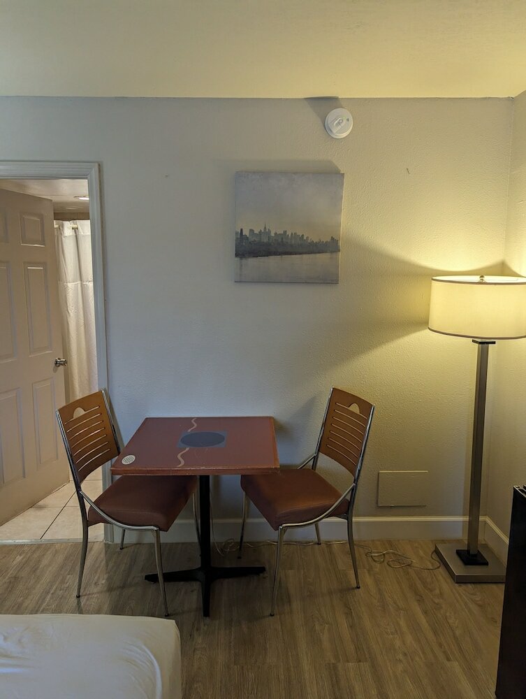 Фото Monte Carlo Inn