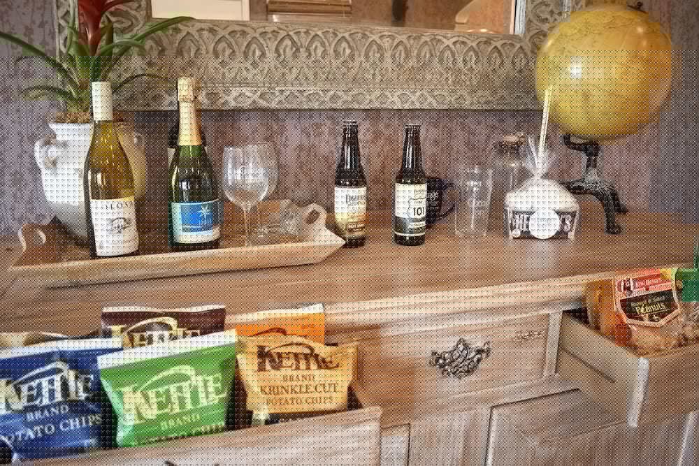 Фото Cottage Inn by The Sea