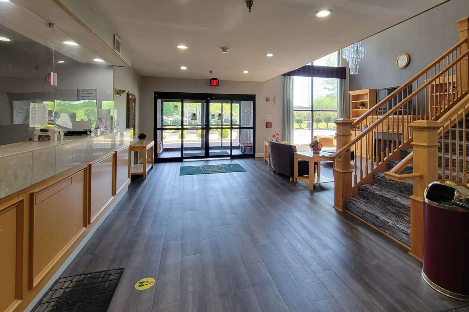 Фото Quality Inn and Suites
