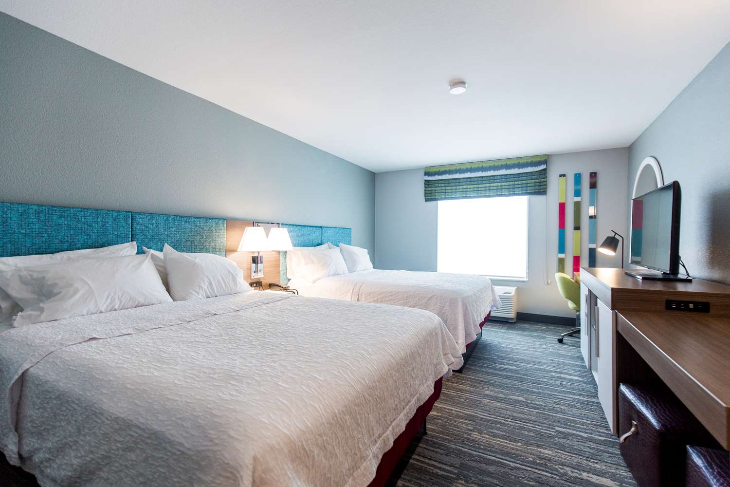 Фото Hampton Inn Bismarck