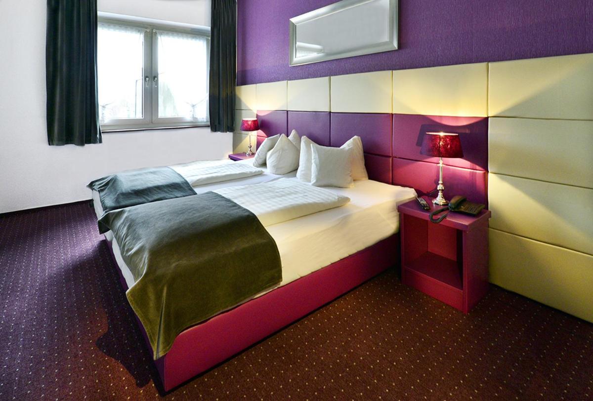 Фото Hotel Am Wehrhahn