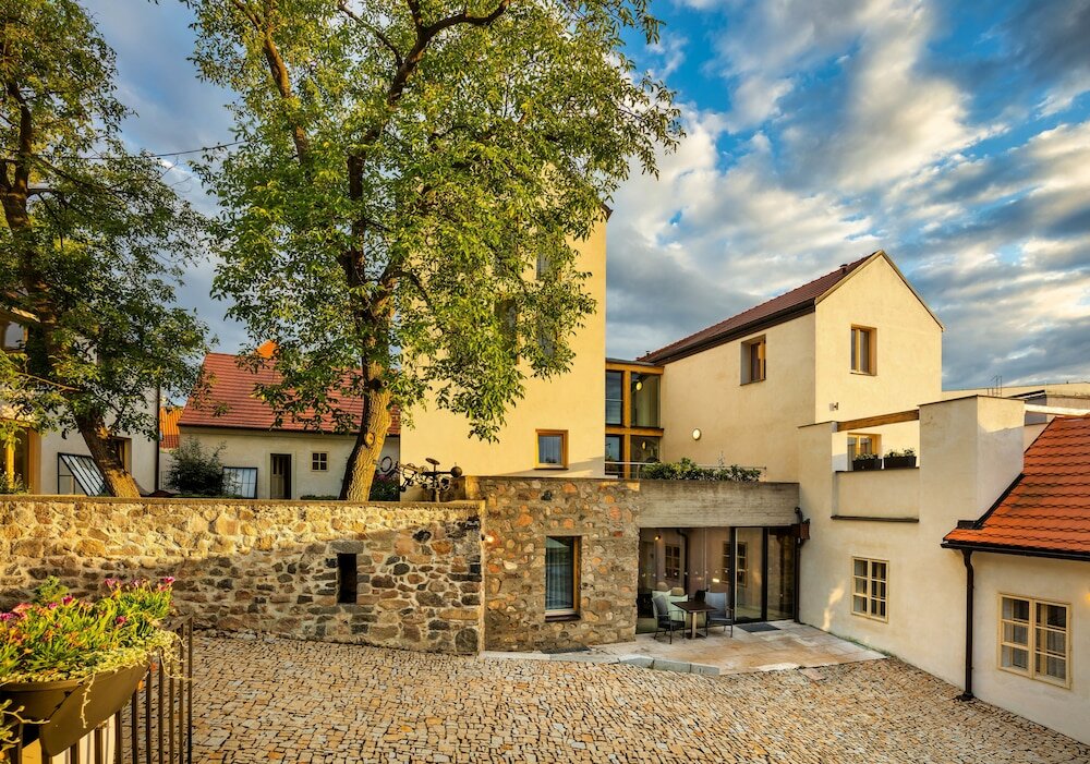 Фото Bellevue Hotel Karlov