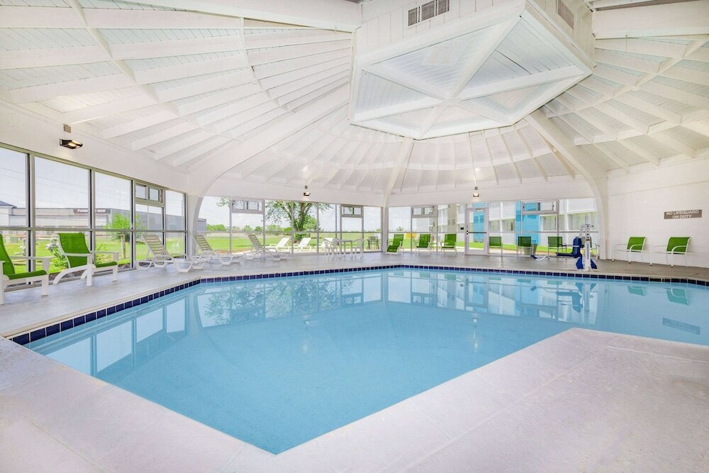 Фото Wingate by Wyndham Wichita Airport