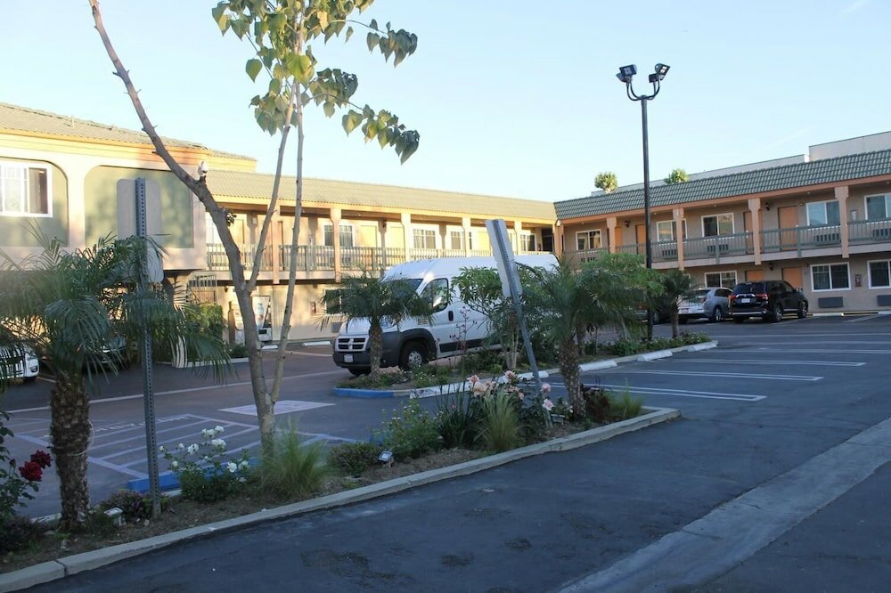 Фото El Rancho Inn Hawthorne