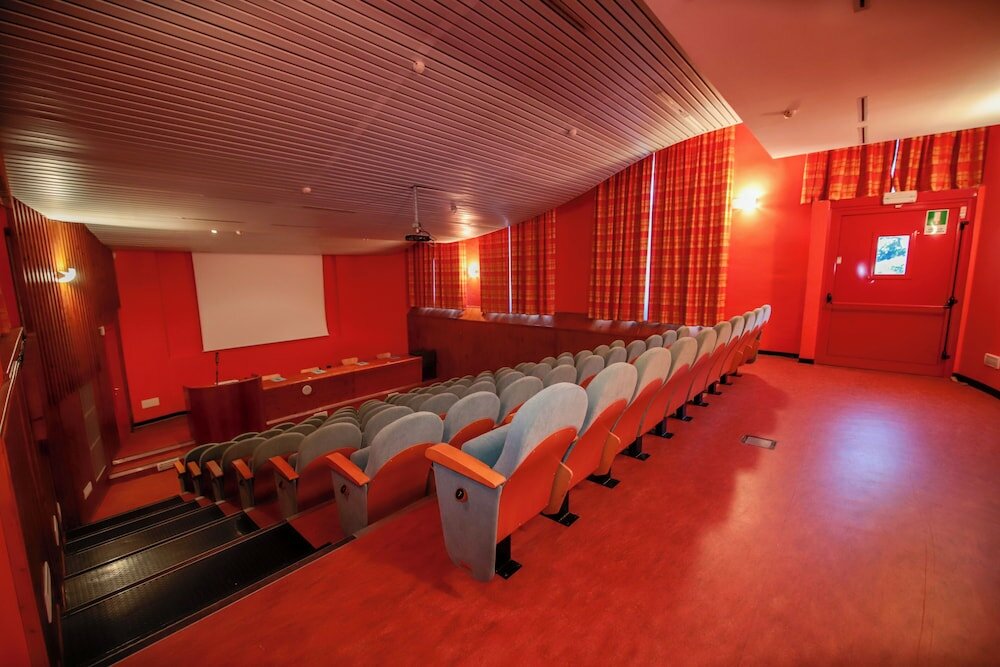 Фото Pràcatinat Hotel & Restaurant