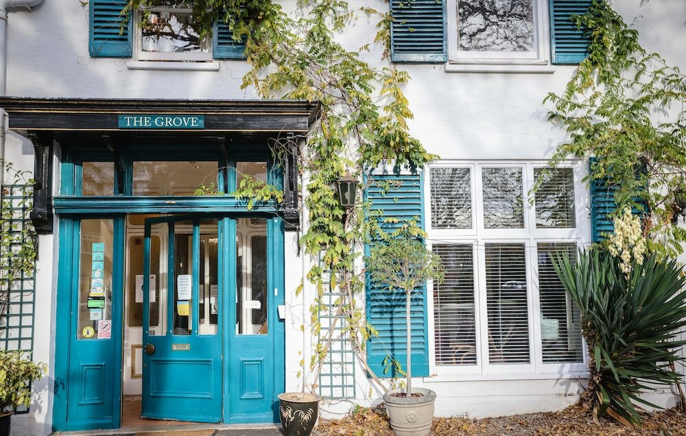 Фото The Grove Hotel