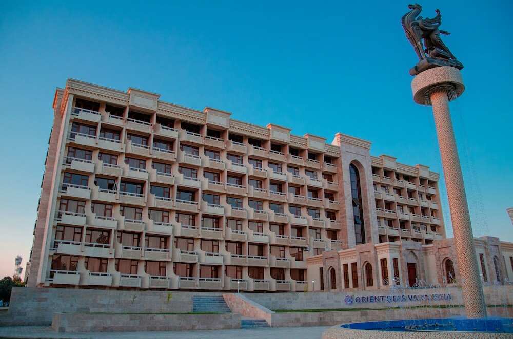 Фото Orient Star Varaxsha