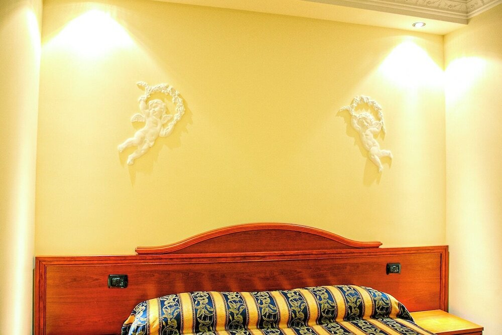 Фото B&b Galaxy Suite Rome