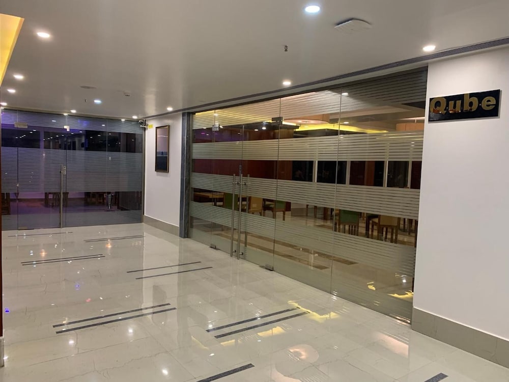 Фото Pushkara Sarovar Portico Dibrugarh