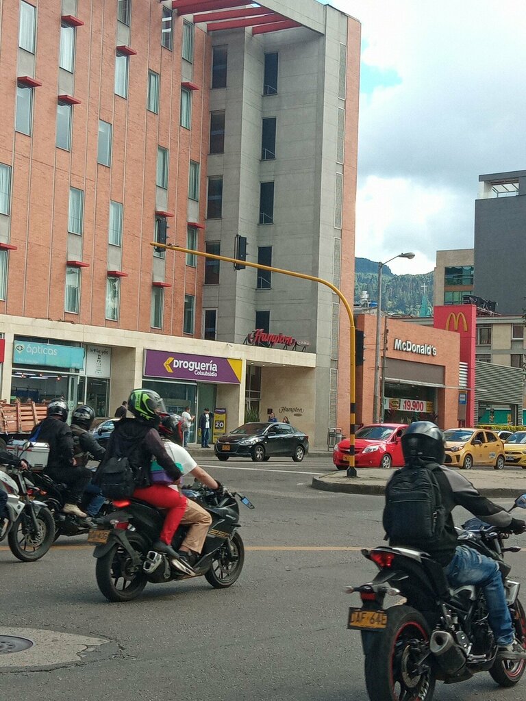 Pharmacy Droguería Colsubsidio Usaquén, Bogota, photo