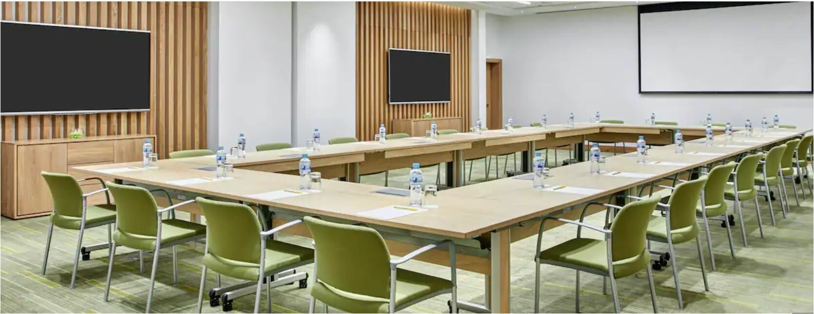 Фото Hilton Garden Inn Paris La Villette