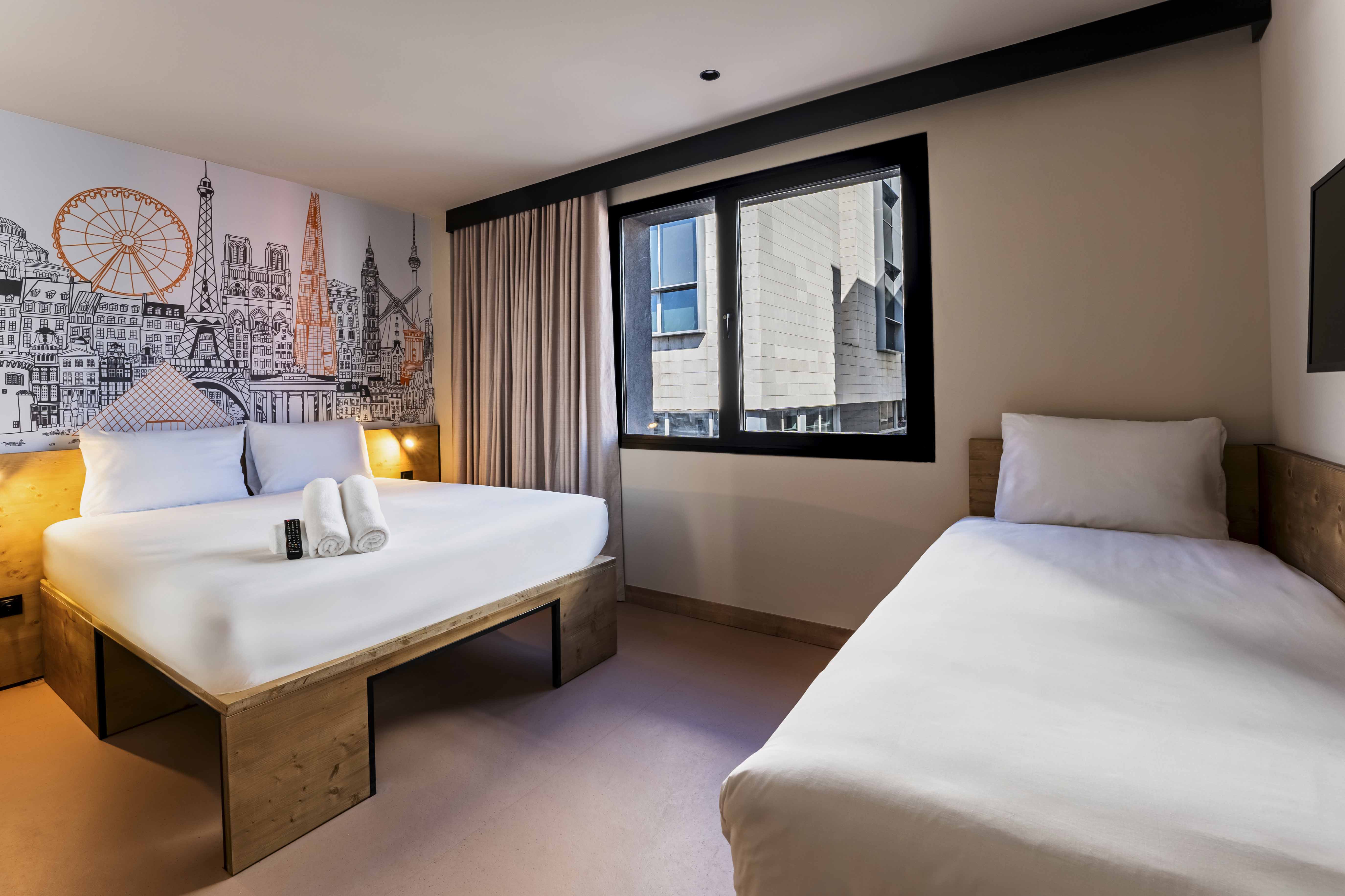 Фото EasyHotel Valencia Ciutat Vella