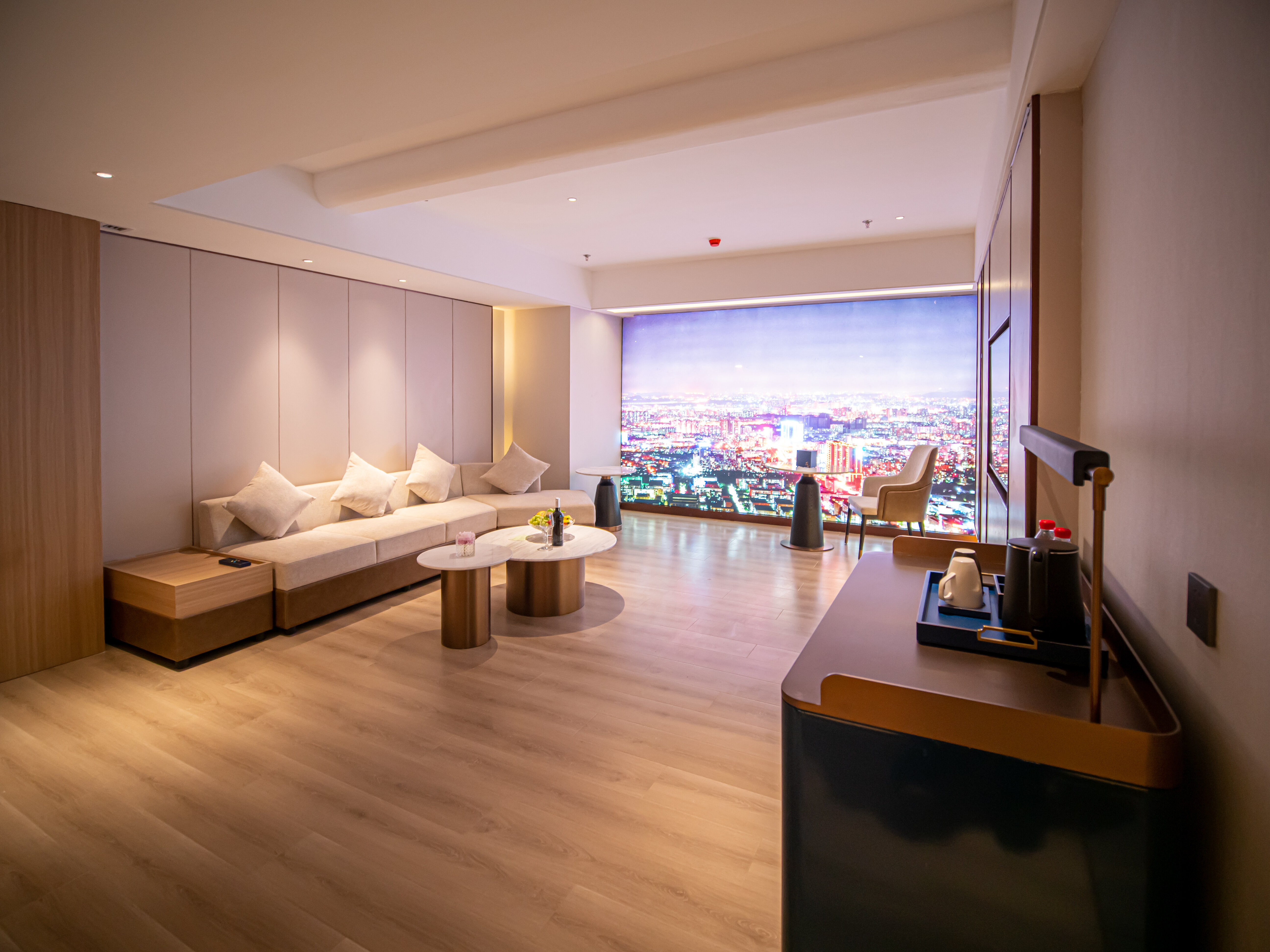 Фото Grand Chu Hotel