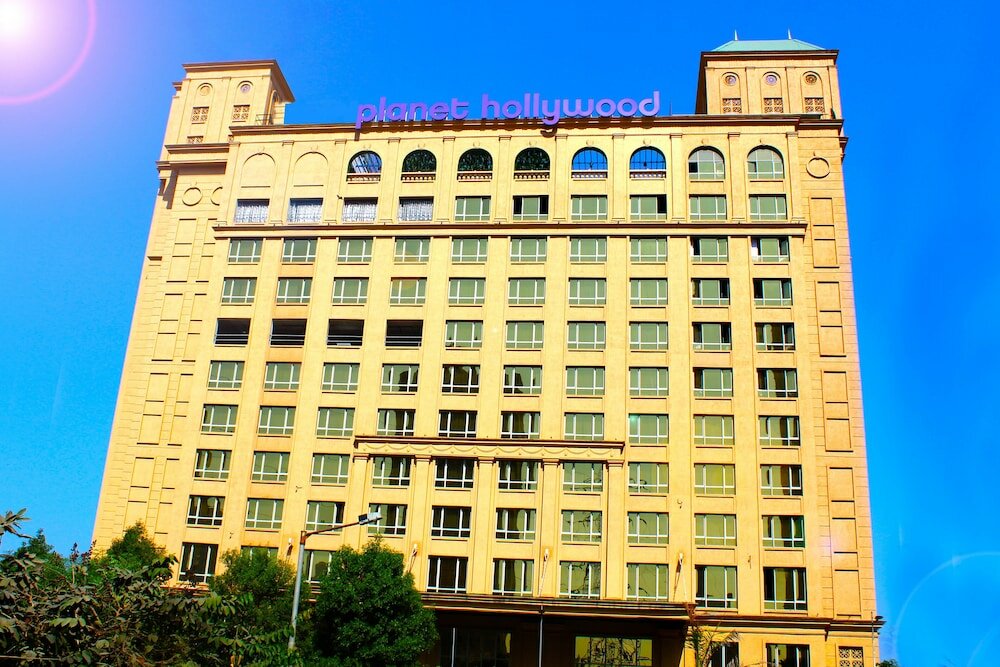 Фото отеля 2