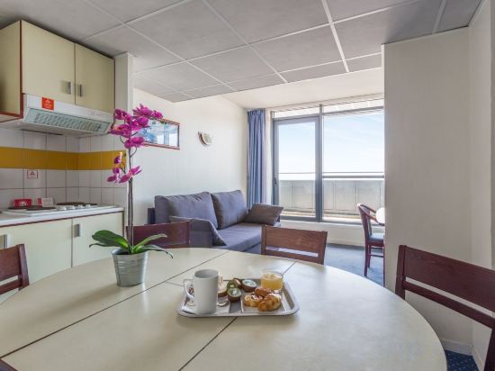 Фото Appart'City Bordeaux Centre