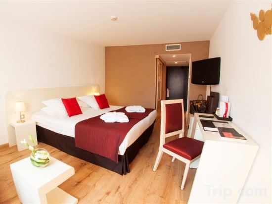 Фото Hotel Montaigne & SPA