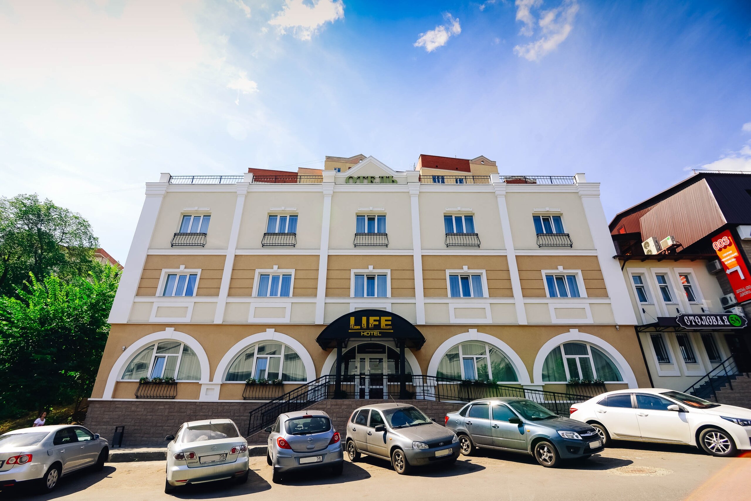 Фото отеля 1