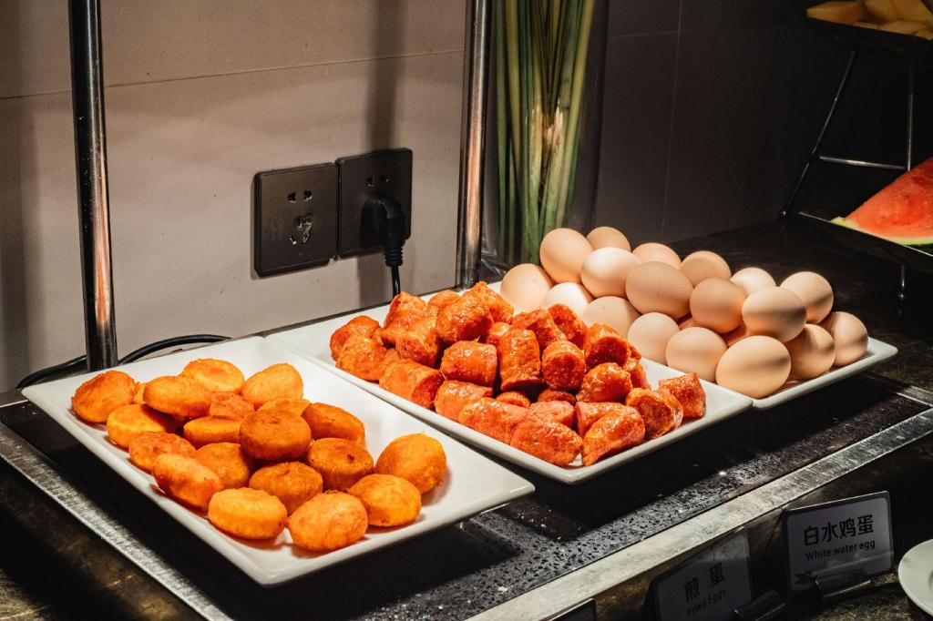 Фото Homeinn Selected Hotel Chengdu Panda Base Zoo Subway Station