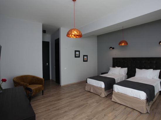 Фото L. M Club Hotel