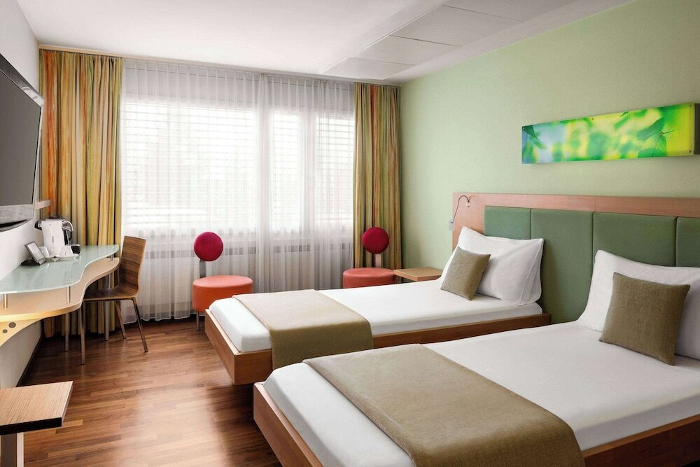 Фото Ramada by Wyndham Baden Hotel du Parc