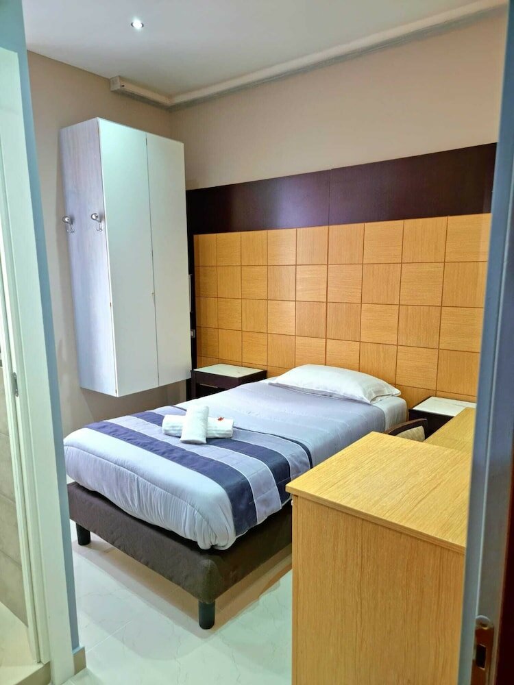 Фото Hotel Fiorella Milano