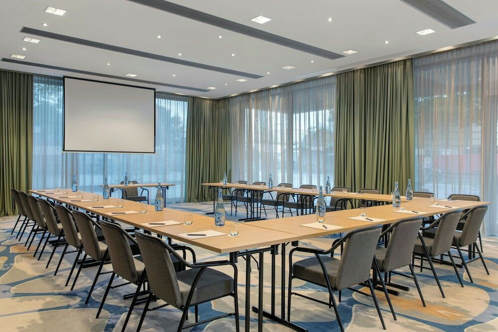 Фото Courtyard Bremen