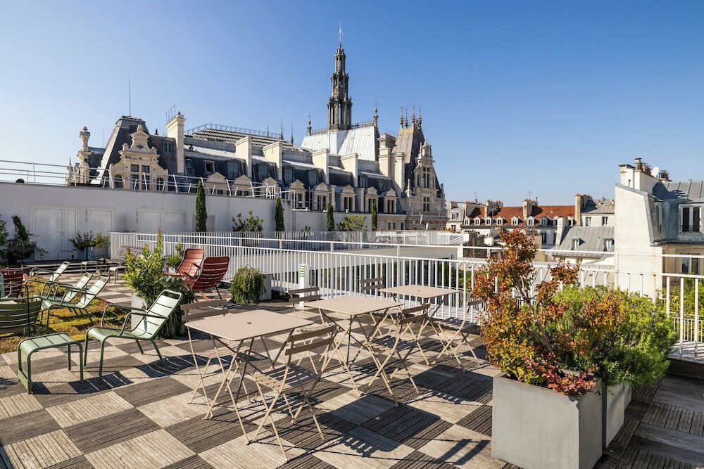 Фото отеля 1