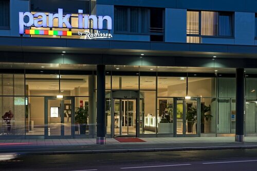 Внешний вид отеля Park Inn by Radisson Linz в Линце, фото 1